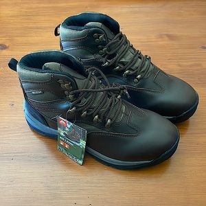men’s hiking boots